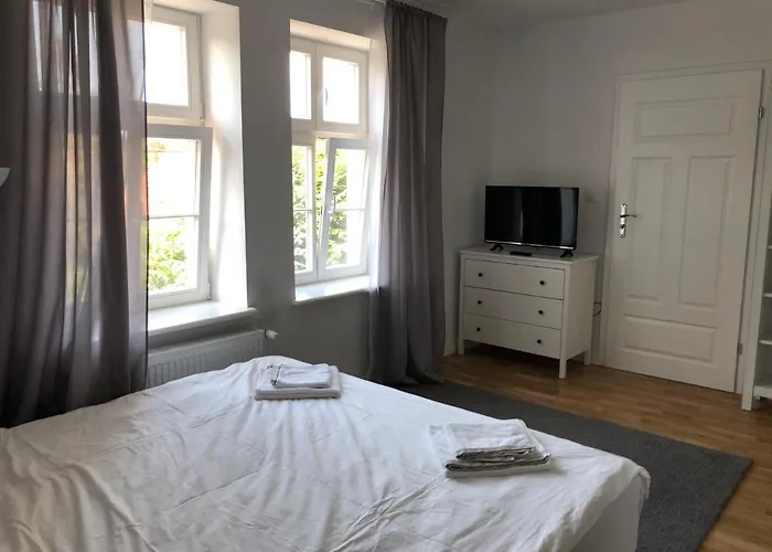 Paderewskiego 5