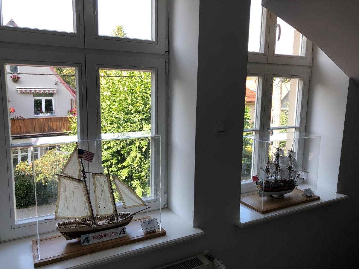 Paderewskiego 5 *