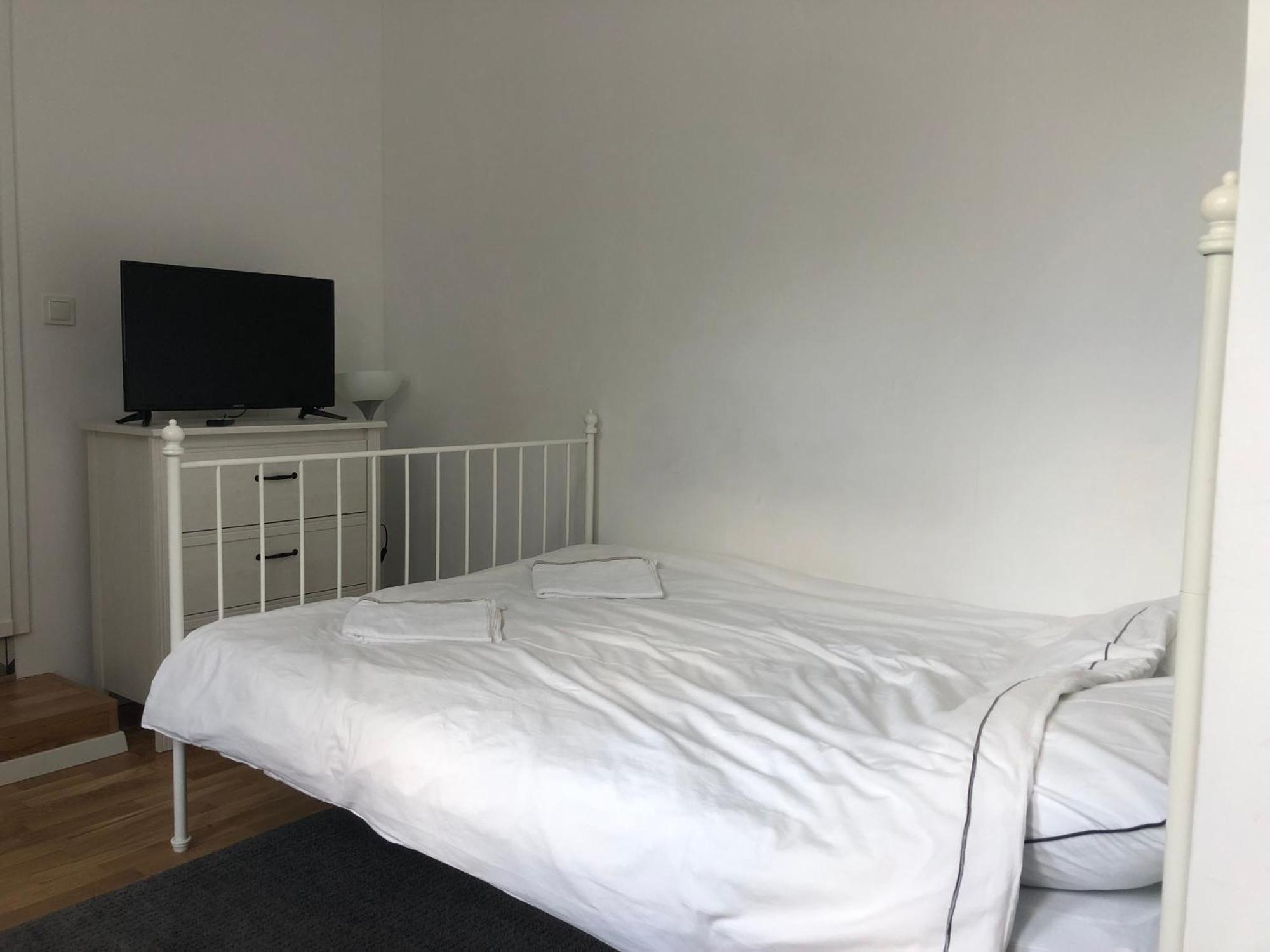 Guest house Paderewskiego 5 *
